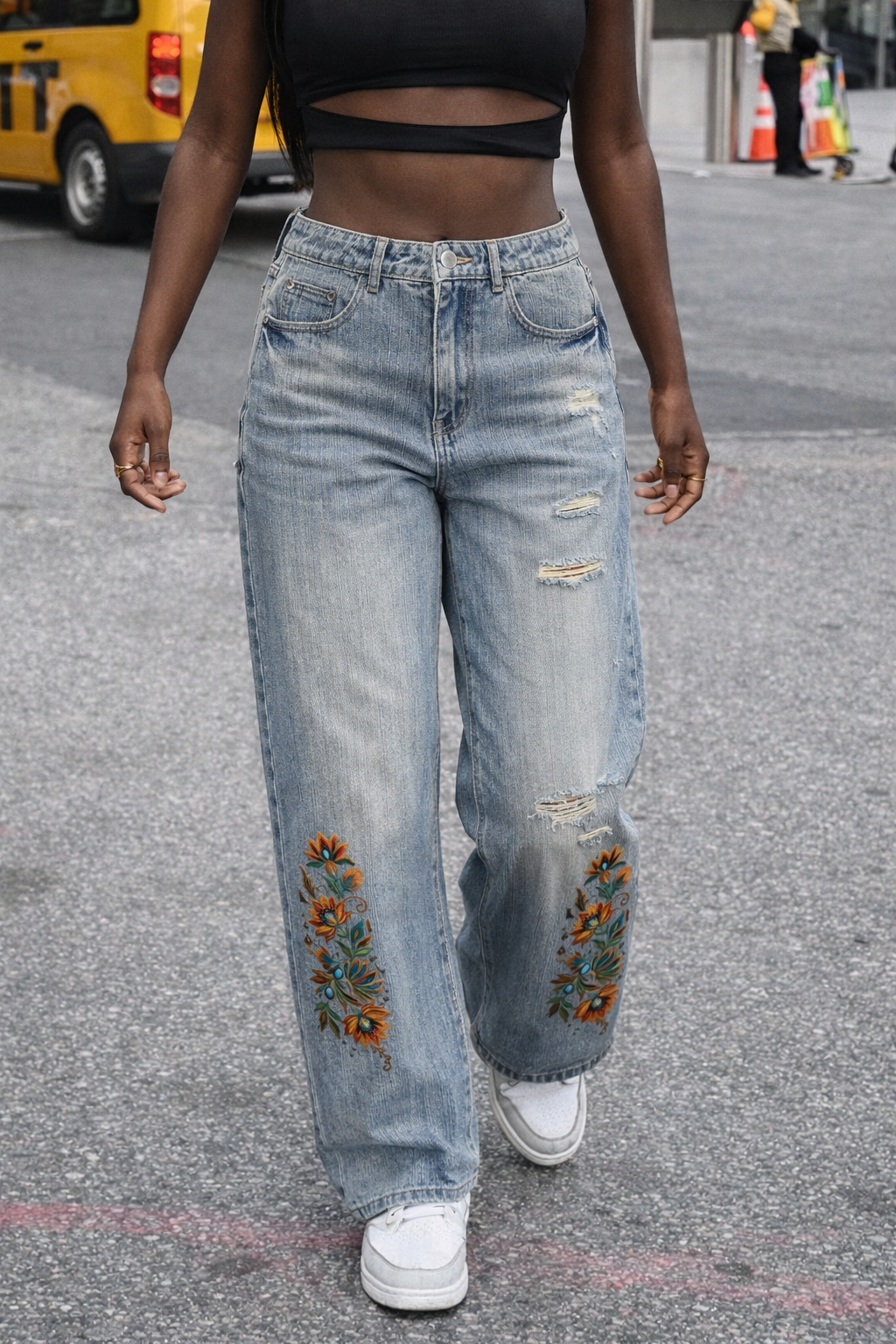 Floral Embroidery Distressed Jeans Vintage